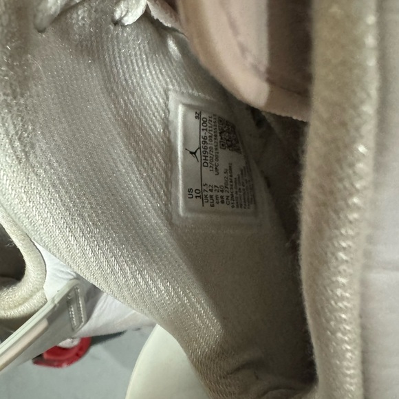 Nike air Jordan 6 retro mid women’s (size 10) - Picture 5 of 6